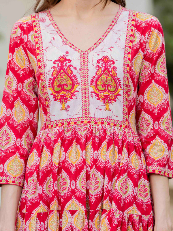 Pink Cotton Printed V-Neck 3/4 Sleeves Calf Length Flared Dress