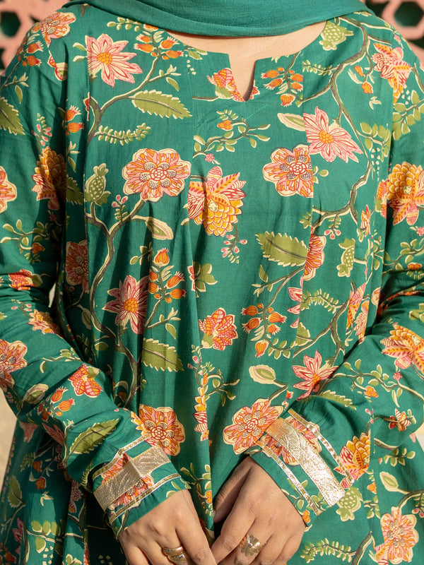 (Pre-order) Green Pure Cotton Printed Round Neck Full Sleeves Hip Length Flared Kurta Farshi Salwar And Dupatta Set