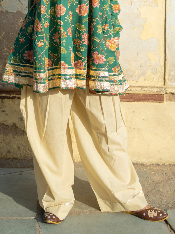 (Pre-order) Green Pure Cotton Printed Round Neck Full Sleeves Hip Length Flared Kurta Farshi Salwar And Dupatta Set