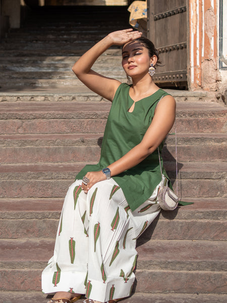 (Pre-order) Pine Green Pure Cotton Solid Round Neck Sleeveless Hip Length Straight Kurta Farshi Salwar Set