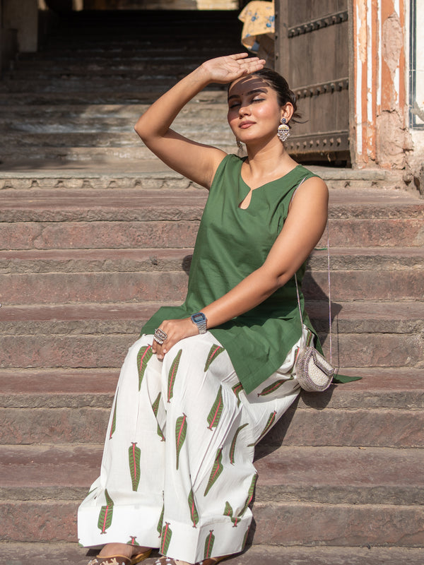 (Pre-order) Pine Green Pure Cotton Solid Round Neck Sleeveless Hip Length Straight Kurta Farshi Salwar Set