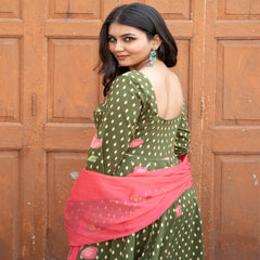 (Pre-order) Olive Green Pure Cotton Printed Sweetheart Neck Full Sleeves Ankle Length Flared Kurta Pant And Dupatta Set
