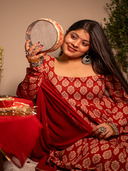 (Pre-order) Maroon Pure Cotton Printed Square Neck Full Sleeves Ankle Length Flared Kurta Pant And Dupatta Set