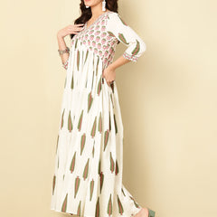 Green Pure Cotton Floral V Neck Flared Kurta, Pant & Dupatta Set For Women Mizaz Jaipur