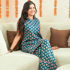 (Pre-order) Teal Pink Floral Pure Cotton Printed Round Neck Sleeveless Hip Length Straight Kurta Farshi Salwar And Dupatta Set Mizazjaipur
