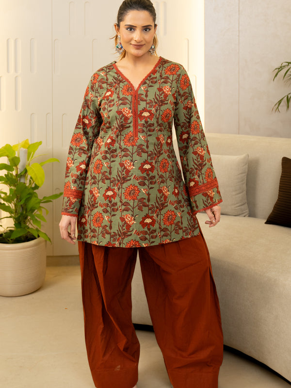 (Pre-order) Light Green Pure Cotton Printed V-Neck Full Sleeves Hip Length Straight Kurta Farshi Salwar Set