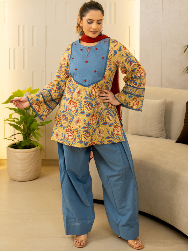 (Pre-order) Pastel Olive Pure Cotton Printed Round Neck Full Sleeves Hip Length Straight Kurta Farshi Salwar And Dupatta Set