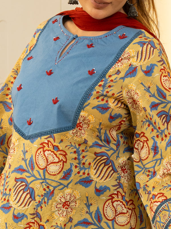 (Pre-order) Pastel Olive Pure Cotton Printed Round Neck Full Sleeves Hip Length Straight Kurta Farshi Salwar And Dupatta Set