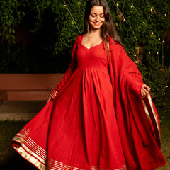 (Pre-order) Red Pure Cotton Solid Sweetheart Neck Full Sleeves Ankle Length Flared Kurta Pant And Dupatta Set