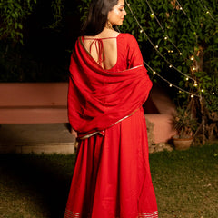 (Pre-order) Red Pure Cotton Solid Sweetheart Neck Full Sleeves Ankle Length Flared Kurta Pant And Dupatta Set